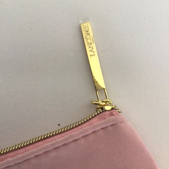 LANCÔME PINK VELVET COSMETIC BAG NWOT - Picture 4 of 8